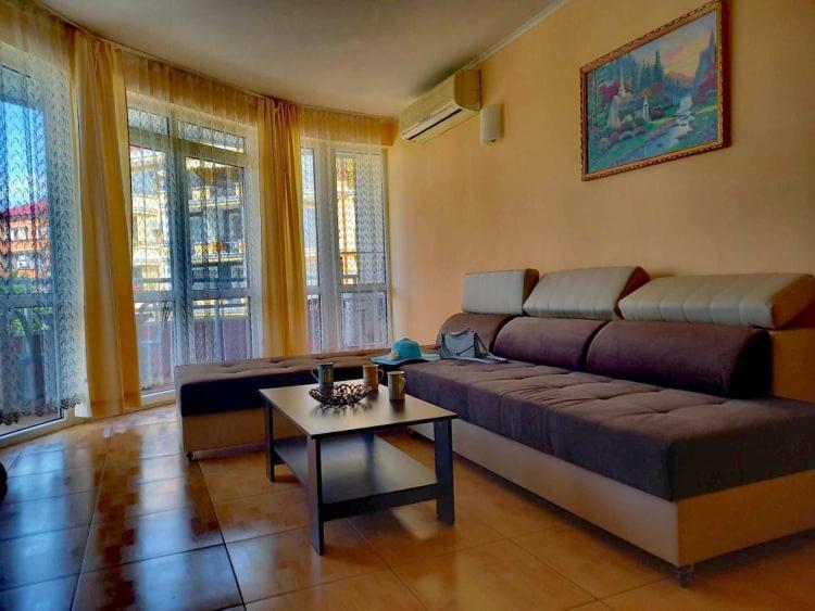 Central Plaza Apartment Sunny Beach Exterior foto